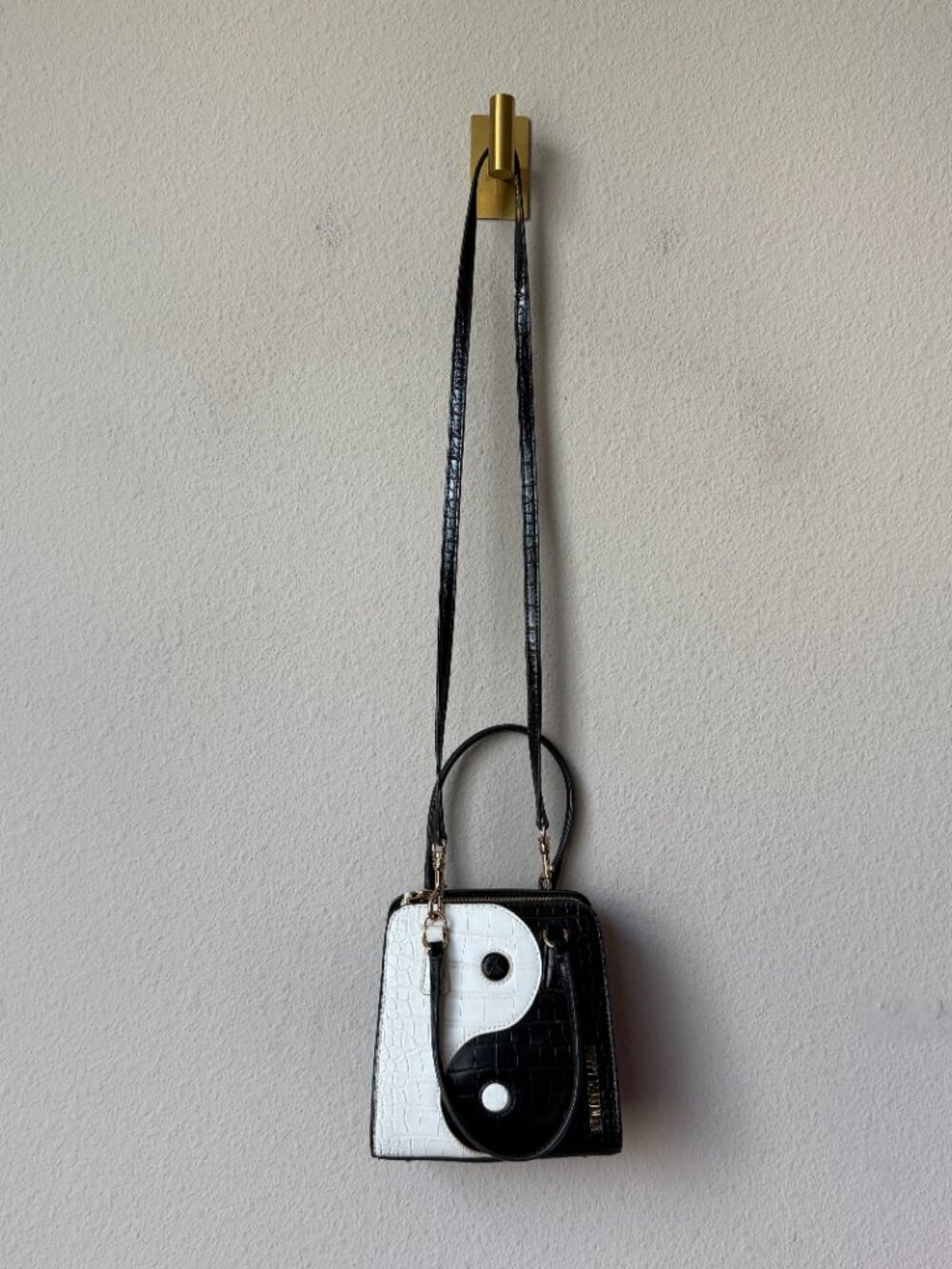 Poppy Lissiman Yin Yang Crikey BB Mini Bag - Picture 2 of 9